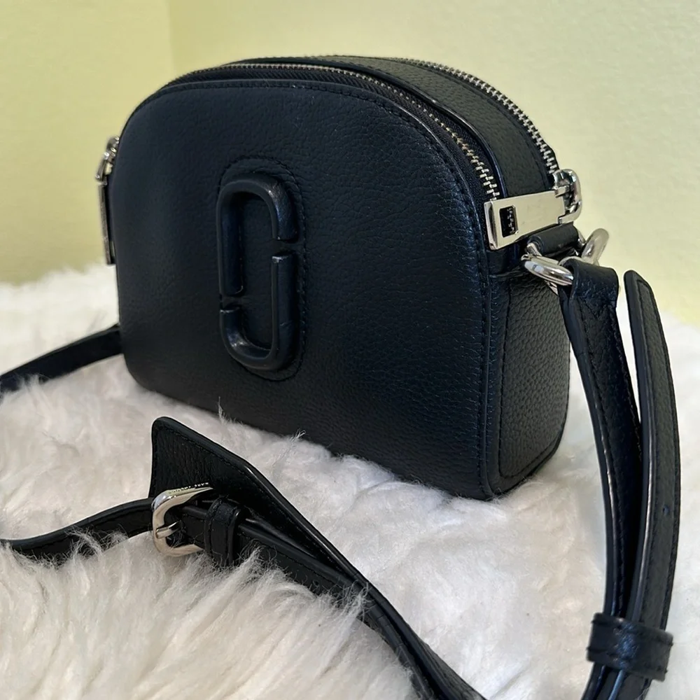 💯Authentic Marc Jacobs Black Crossbody Bag🍀 - Picture 17 of 17
